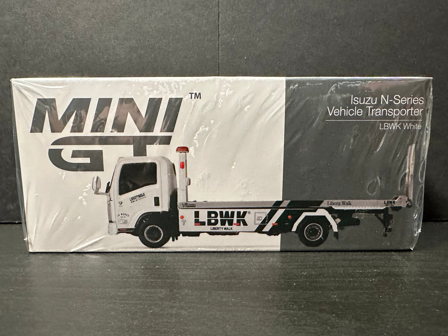 Mini GT Isuzu N-Series Vehicle Transporter - White #356