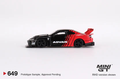 Mini GT 1/64 Nissan LB-Super Silhouette S15 SILVIA - Advan